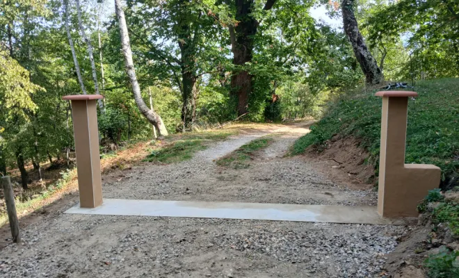 Création de poteaux pour la pose d'un portail, Le Boulou, Salomon CONSTRUCTION